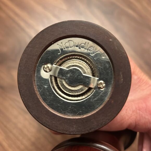 NEW Vintage Mr. Dudley Rockville Salt & Peppermill Set - Picture 5 of 12